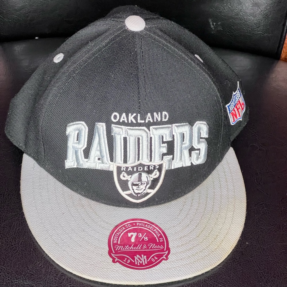 Oakland raiders Mitchell & Ness hat